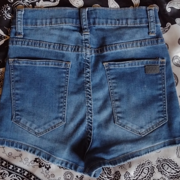 Zee Gee Why High Waisted Denim Shorts - Picture 6 of 6
